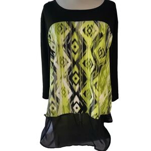 N Touch blouse rounded neckline w/keyhole opening in back 3/4 sleeves Sz large